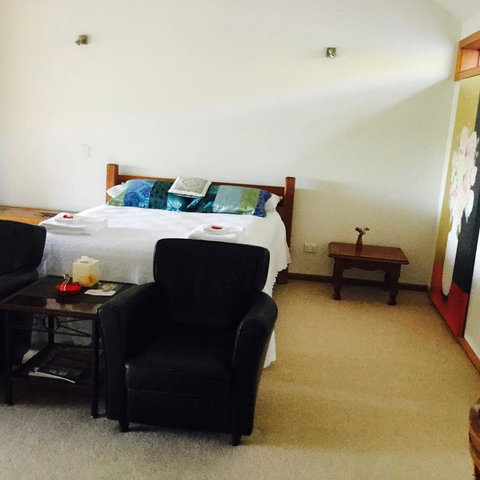 STUDIO ECHUNGA Adelaide Hills - Accommodation Port Macquarie 3