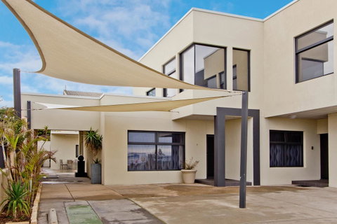 Atlantic West Beach Apartments - Accommodation Port Macquarie 0