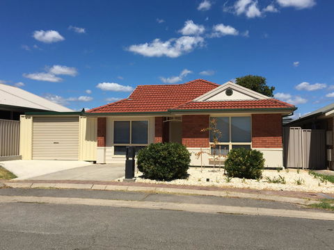 Windsor Gardens Home - Accommodation Port Macquarie 18