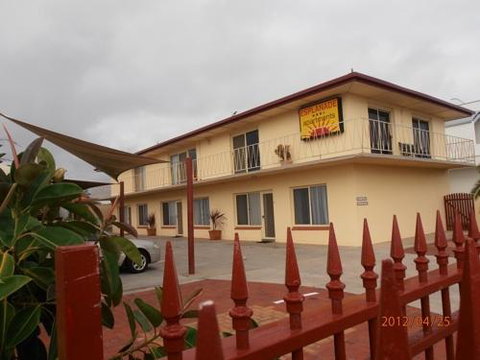 Esplanade Apartments At West Beach - Accommodation Port Macquarie 0