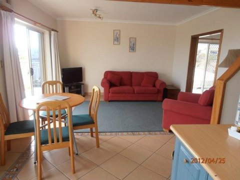 Esplanade Apartments At West Beach - Accommodation Port Macquarie 8