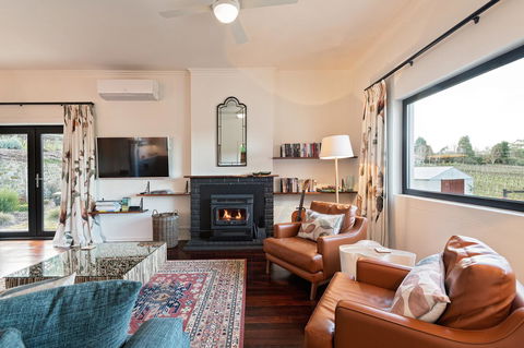 Esto House - Accommodation Port Macquarie 9