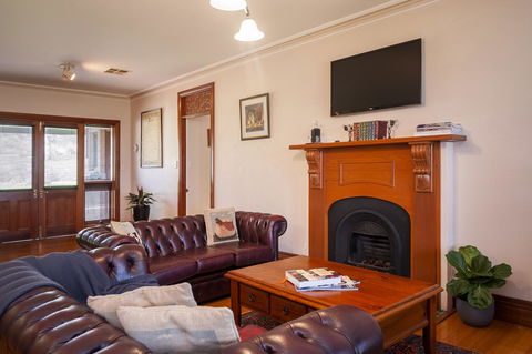 Angaston Saleyards Luxury Accommodation - Accommodation Port Macquarie 24