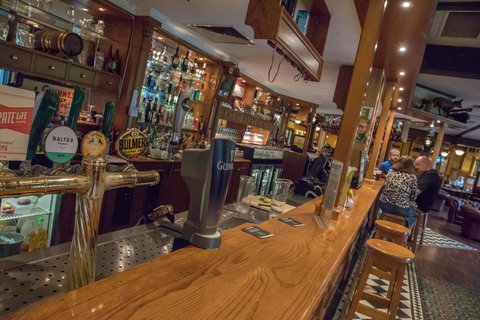 Mick O\'Sheas - Accommodation Port Macquarie 11