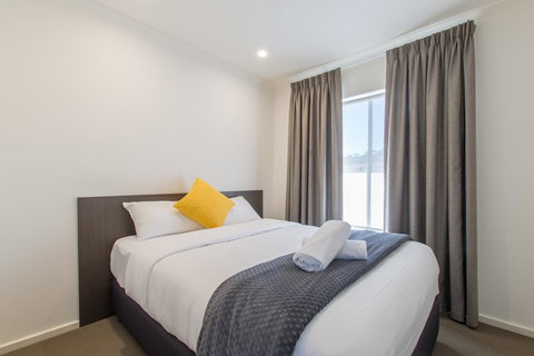 Mick O\'Sheas - Accommodation Port Macquarie 17