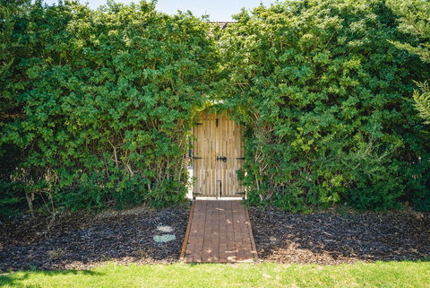 Mick O\'Sheas - Accommodation Port Macquarie 32