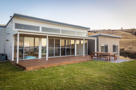 Middle River Beach House, Western House - Accommodation Port Macquarie 1