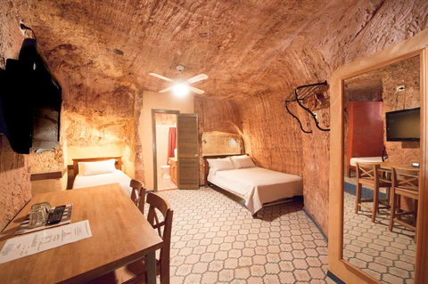 The Underground Motel - Accommodation Port Macquarie 21