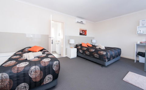 Blue Lake Motel - Accommodation Port Macquarie 1
