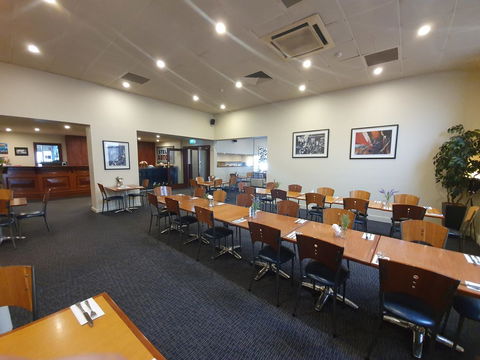 Pier Hotel Port Lincoln - Accommodation Port Macquarie 9