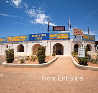 Radeka Downunder Underground Motel - Accommodation Port Macquarie
