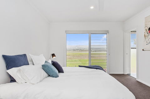 Sea View At Silver Sands - C21 SouthCoast Holidays - Accommodation Port Macquarie 10
