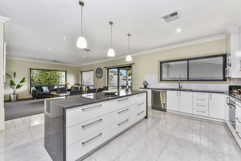 Accommodation On Lansell 2 - Accommodation Port Macquarie 4