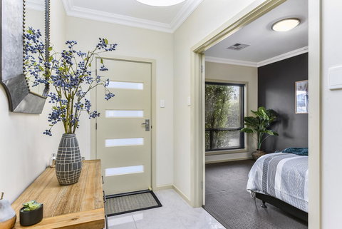 Accommodation On Lansell 2 - Accommodation Port Macquarie 2