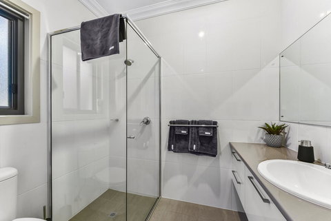 Accommodation On Lansell 2 - Accommodation Port Macquarie 5