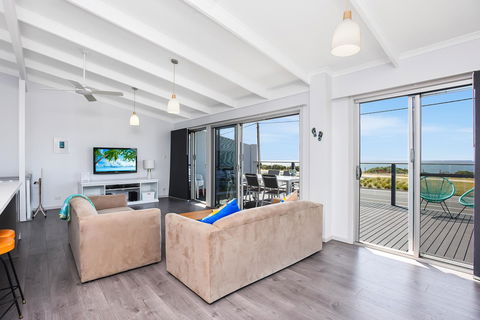 Sorrento - Aldinga Beach - Accommodation Port Macquarie 4