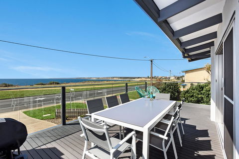 Sorrento - Aldinga Beach - Accommodation Port Macquarie 17
