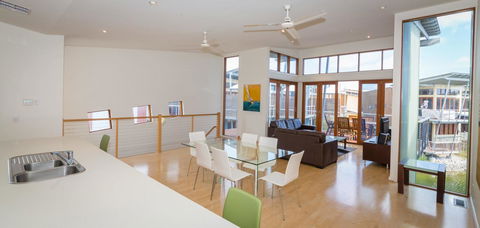 South Shores Yellowfin Villa 96 - South Shores Normanville - Accommodation Port Macquarie 10