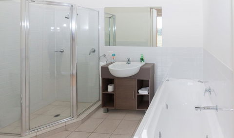 South Shores Yellowfin Villa 96 - South Shores Normanville - Accommodation Port Macquarie 11