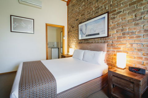The Lodge By Manna - Accommodation Port Macquarie 6