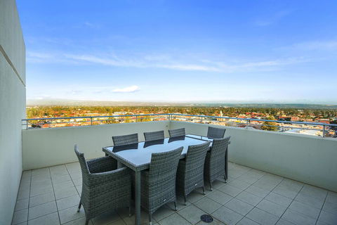 Glenelg Skyline Penthouse - Accommodation Port Macquarie 39