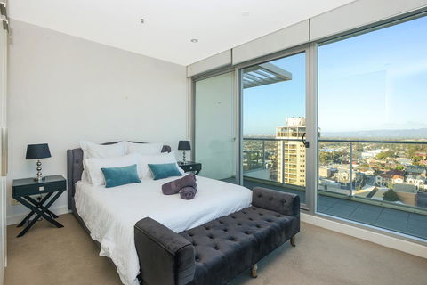 Glenelg Skyline Penthouse - Accommodation Port Macquarie 19