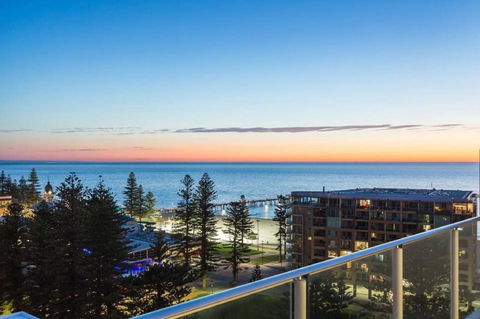Glenelg Skyline Penthouse - Accommodation Port Macquarie 32
