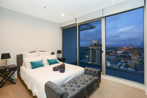 Glenelg Skyline Penthouse - Accommodation Port Macquarie 33