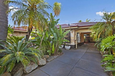 The Palms - Accommodation Port Macquarie 7