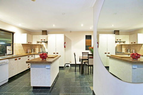 The Palms - Accommodation Port Macquarie 14