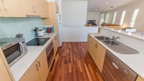 South Shores Villa 31 - South Shores Normanville - Accommodation Port Macquarie 4