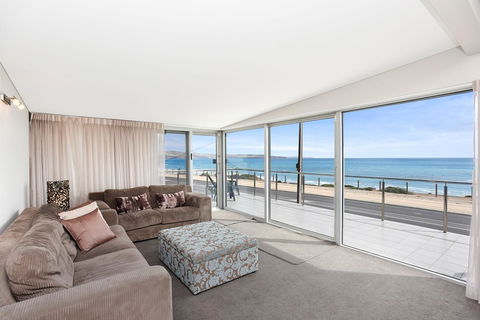 Esplanade Escape - Accommodation Port Macquarie 18