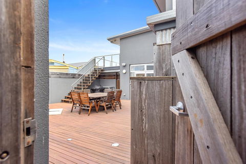 Esplanade Escape - Accommodation Port Macquarie 9