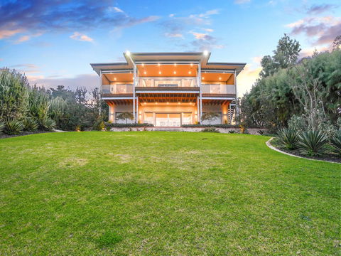 Muse On The Murray - Accommodation Port Macquarie 7