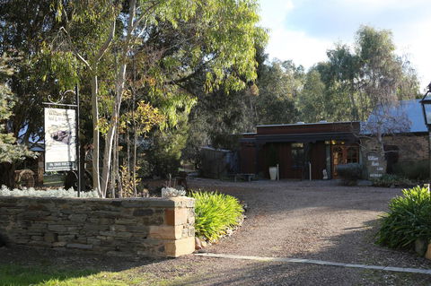 William Hunt's Retreat - Cypress Studio - Accommodation Port Macquarie 15