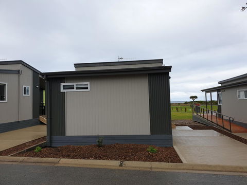 NRMA Victor Harbor Beachfront Holiday Park - Accommodation Port Macquarie 11