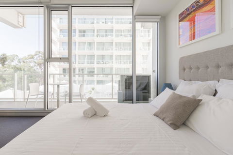 Ther-Rich Elegant 1BR Apartment In Walkerville - Accommodation Port Macquarie 2