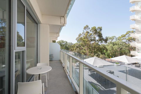 Ther-Rich Elegant 1BR Apartment In Walkerville - Accommodation Port Macquarie 29