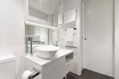 Ther-Rich Elegant 1BR Apartment In Walkerville - Accommodation Port Macquarie 21