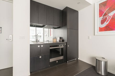 Ther-Rich Elegant 1BR Apartment In Walkerville - Accommodation Port Macquarie 10