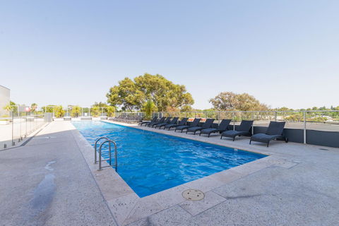 Ther-Rich Elegant 1BR Apartment In Walkerville - Accommodation Port Macquarie 33