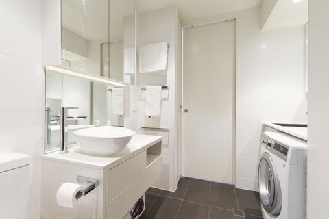 Ther-Rich Elegant 1BR Apartment In Walkerville - Accommodation Port Macquarie 22