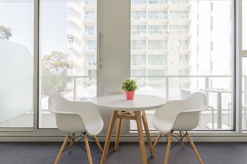 Ther-Rich Elegant 1BR Apartment In Walkerville - Accommodation Port Macquarie 15