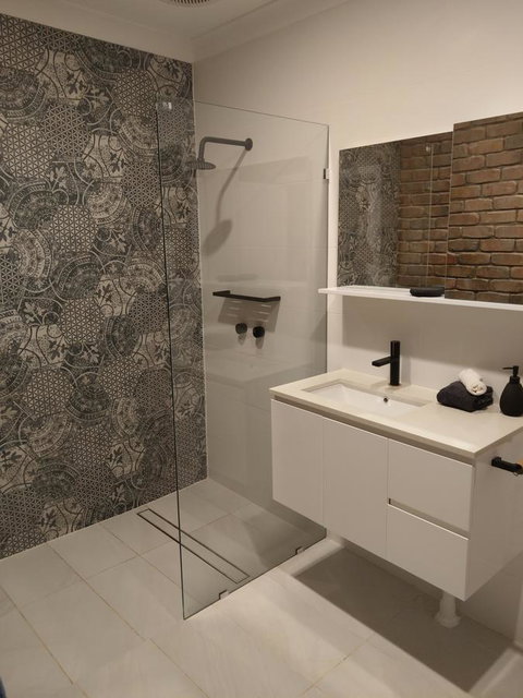 Desert Gum Retreat Gough St - Accommodation Port Macquarie 12