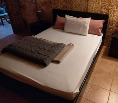 Desert Gum Retreat Gough St - Accommodation Port Macquarie 6