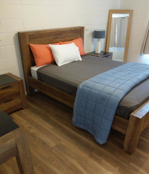 Desert Gum Retreat Gough St - Accommodation Port Macquarie 10