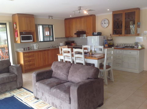 Breakaway Farmstay - Accommodation Port Macquarie 3