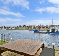 Salt Waterfront Apartment - Accommodation Port Macquarie