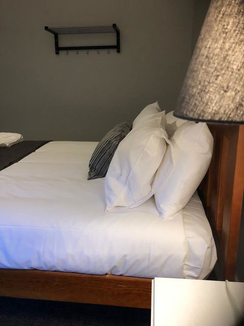 Cornwall Hotel - Accommodation Port Macquarie 9
