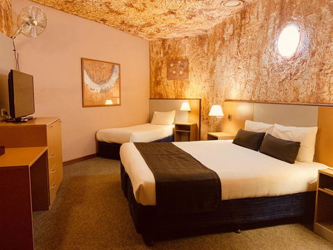Desert Cave Hotel - Accommodation Port Macquarie 23